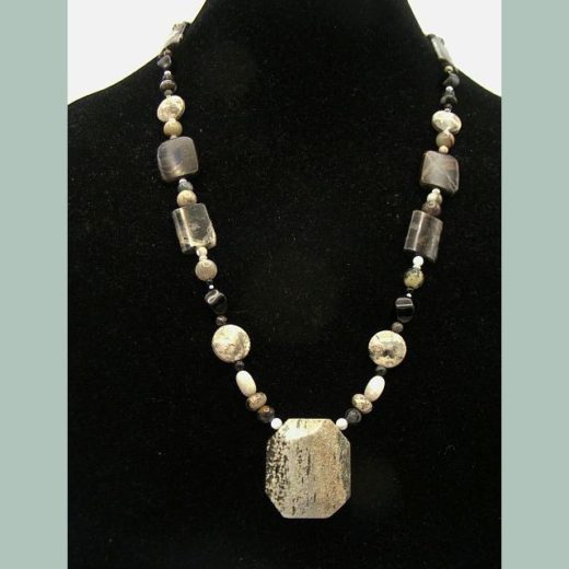 Beaded Necklace - BN057