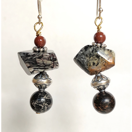 Red, Black, and Bali - BE097