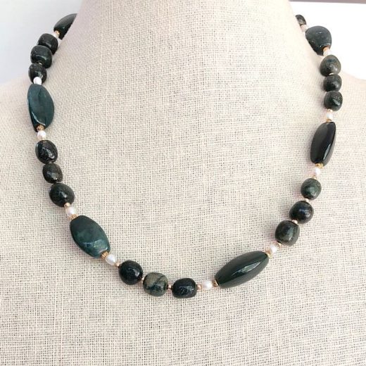 Gorgious Green Gemstone Necklace - BN119